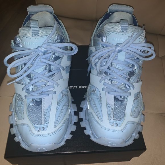 BLUE B TRACK SNEAKERS GREAT CONDITION - Picture 4 of 4